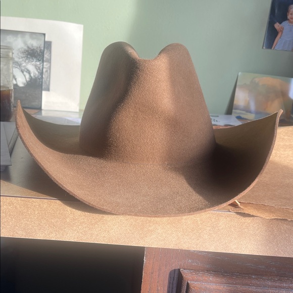 Resistol Cowboy Hat - Brown - Picture 6 of 8